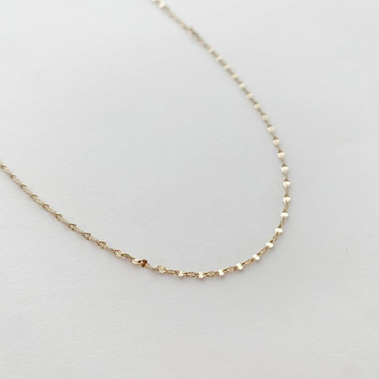 Esme Twisted Dainty Chain Necklace